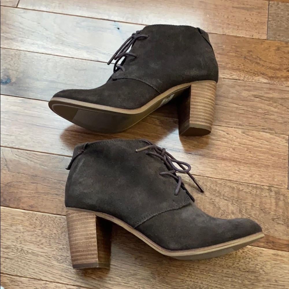 Toms Brown Booties - Picture 5 of 8